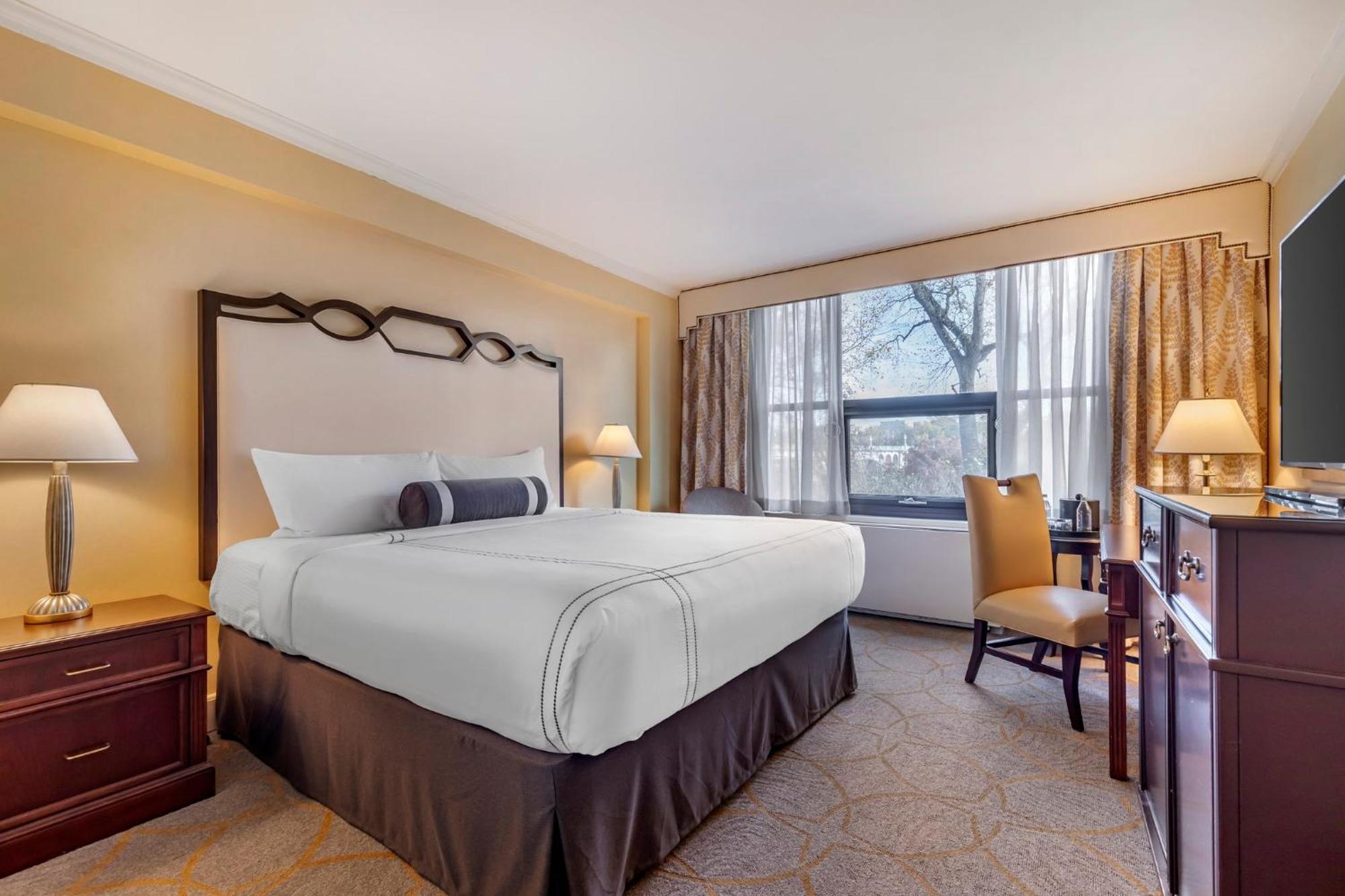 Omni Shoreham
